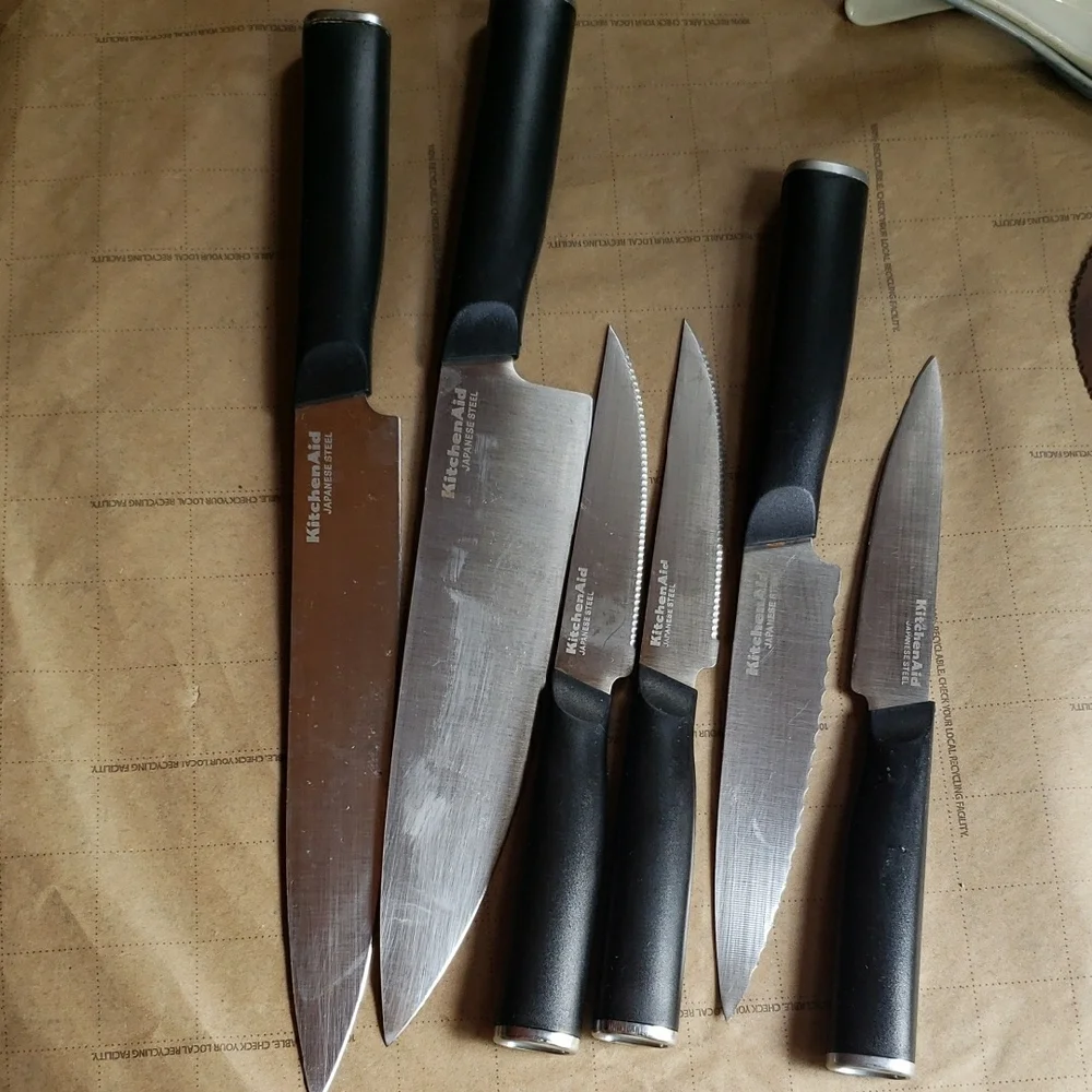 KitchenAid Black and Silver Knife Set